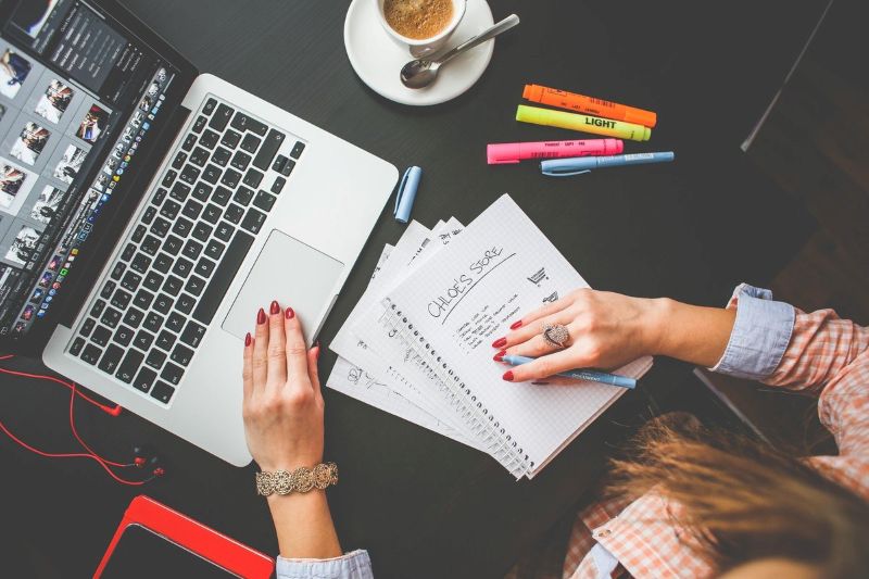 Công Việc Viết Lách