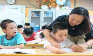 Người khuyết tật được hỗ trợ về giáo dục